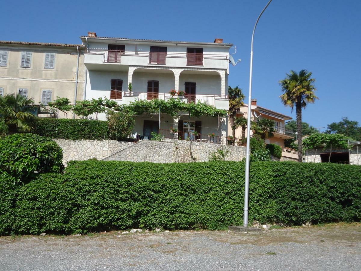Apartments Matuc Malinska Exteriér fotografie